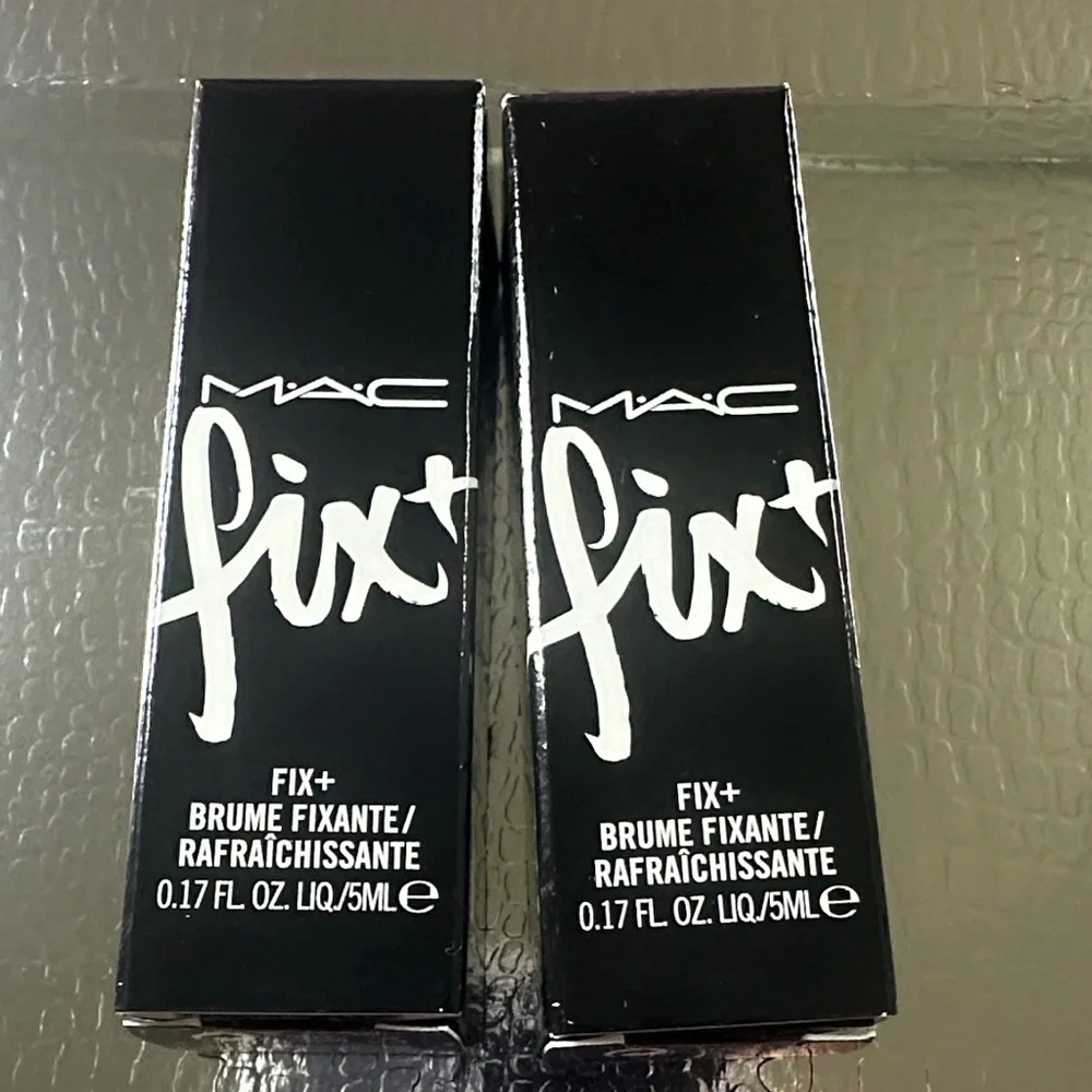 MAC Prep + Prime Fix+ Primer and Setting Spray  - Set of 2 Minis